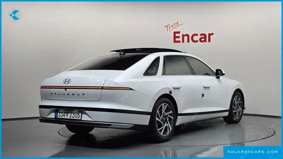 HYUNDAI GRANDEUR 2,5 GASOLINE 2WD