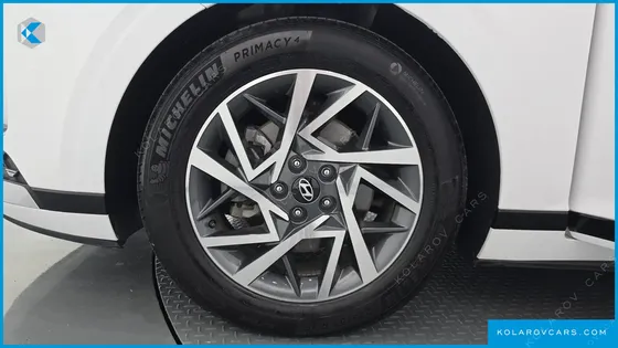 HYUNDAI GRANDEUR 2,5 GASOLINE 2WD