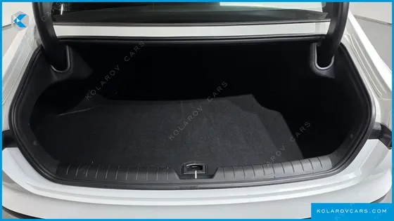 HYUNDAI GRANDEUR 2,5 GASOLINE 2WD