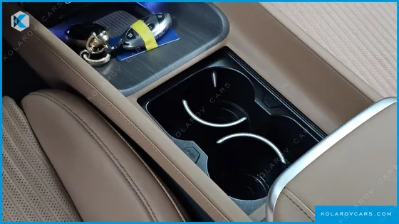 HYUNDAI GRANDEUR 2,5 GASOLINE 2WD
