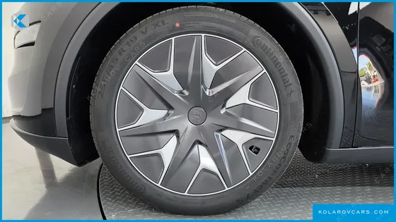 TESLA MODEL Y L LONG RANGE AWD
