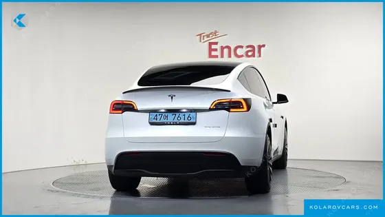 TESLA MODEL Y LONG RANGE AWD