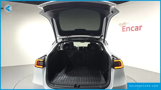 TESLA MODEL Y LONG RANGE AWD