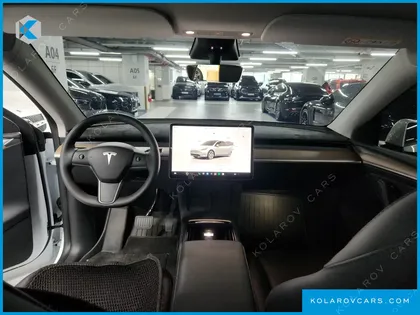 TESLA MODEL Y RWD