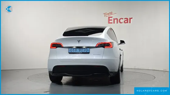 TESLA MODEL Y LONG RANGE AWD