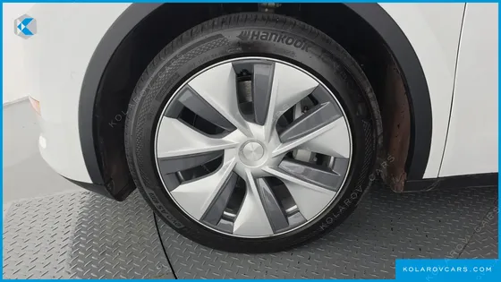 TESLA MODEL Y LONG RANGE AWD