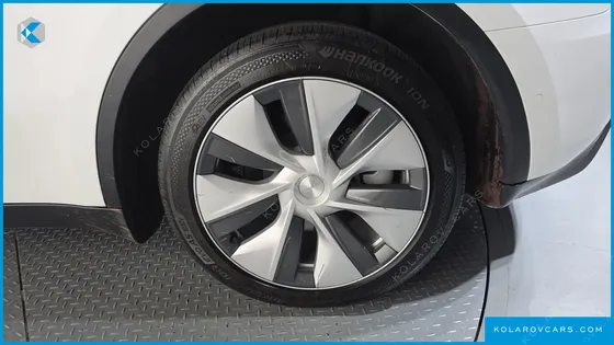 TESLA MODEL Y LONG RANGE AWD