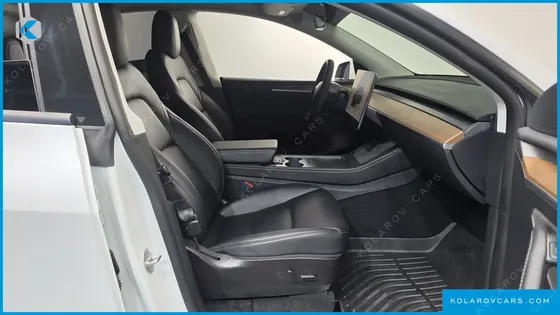 TESLA MODEL Y LONG RANGE AWD