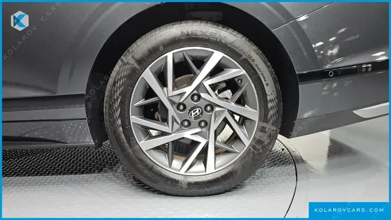 HYUNDAI GRANDEUR 2,5 GASOLINE 2WD