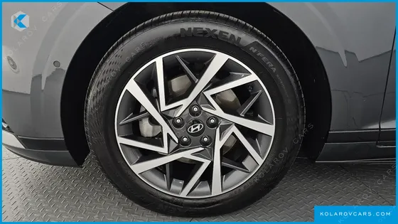HYUNDAI GRANDEUR 2,5 GASOLINE 2WD
