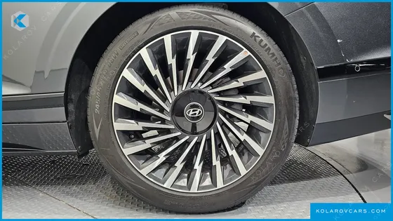 HYUNDAI GRANDEUR 2,5 GASOLINE 2WD