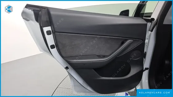 TESLA MODEL Y LONG RANGE AWD
