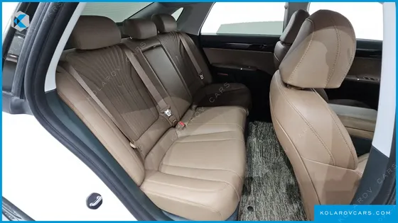 HYUNDAI GRANDEUR 2,5 GASOLINE 2WD