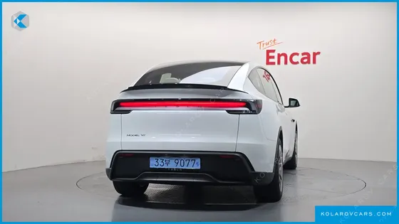 TESLA MODEL Y L LONG RANGE AWD