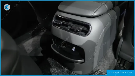 GENESIS G90 GASOLINE 3.5 TURBO E-S/C AWD