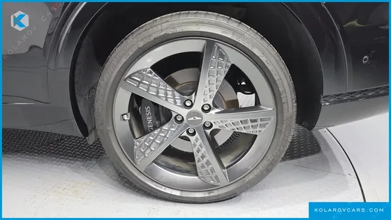 GENESIS GV70 2.5T GASOLINE 2WD