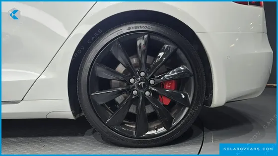 TESLA MODEL S 90D