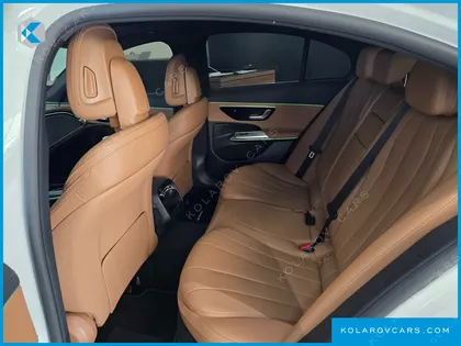MERCEDES E-CLASS E200 AMG LINE