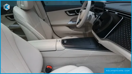 MERCEDES E-CLASS E220D 4MATIC EXCLUSIVE