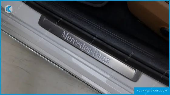 MERCEDES E-CLASS E300 4MATIC AMG LINE