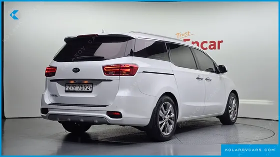 KIA CARNIVAL 9-SEATER NOBLESSE SPECIAL