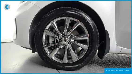 KIA CARNIVAL 9-SEATER NOBLESSE SPECIAL