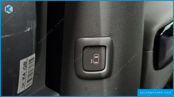 KIA CARNIVAL 9-SEATER NOBLESSE SPECIAL