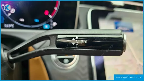 MERCEDES E-CLASS E220D 4MATIC EXCLUSIVE