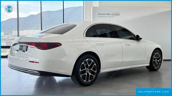 MERCEDES E-CLASS E200 EXCLUSIVE