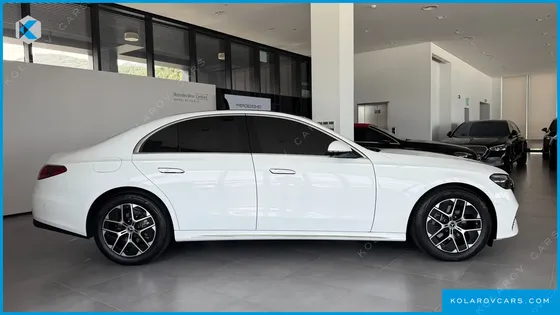 MERCEDES E-CLASS E200 EXCLUSIVE