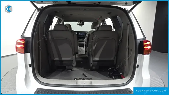 KIA CARNIVAL 9-SEATER NOBLESSE SPECIAL