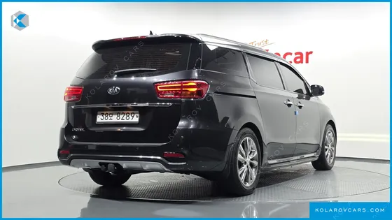 KIA CARNIVAL 9-SEATER NOBLESSE SPECIAL