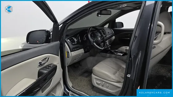 KIA CARNIVAL 9-SEATER NOBLESSE SPECIAL