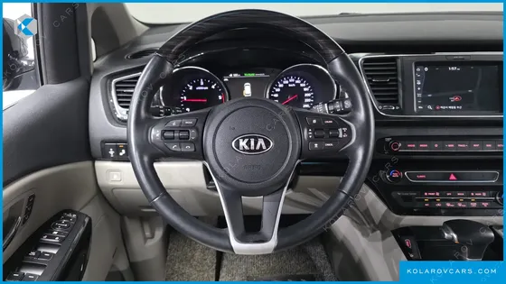 KIA CARNIVAL 9-SEATER NOBLESSE SPECIAL
