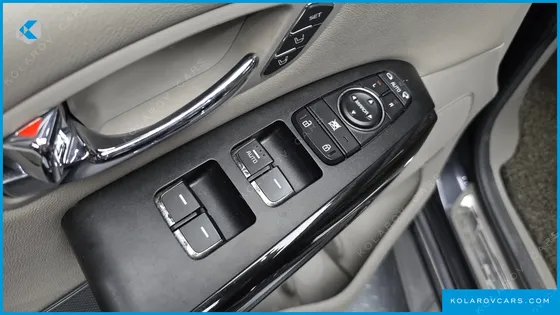KIA CARNIVAL 9-SEATER NOBLESSE SPECIAL