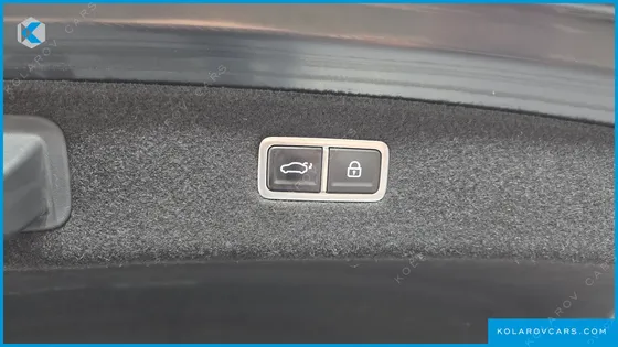 GENESIS G90 GASOLINE 3.5 TURBO AWD