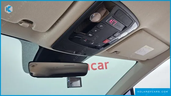 KIA CARNIVAL DIESEL 9-SEATER SIGNATURE