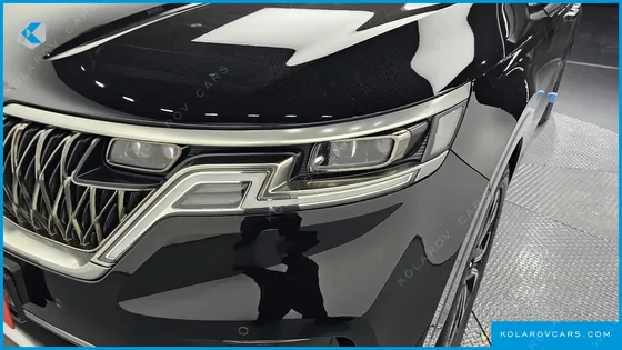 KIA CARNIVAL DIESEL 9-SEATER SIGNATURE
