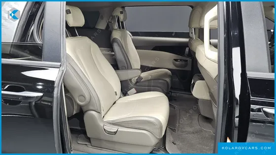 KIA CARNIVAL DIESEL 9-SEATER PRESTIGE