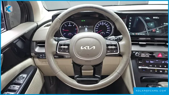 KIA CARNIVAL DIESEL 9-SEATER PRESTIGE