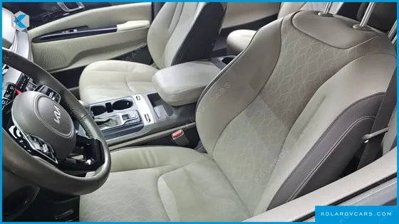 KIA CARNIVAL DIESEL 9-SEATER PRESTIGE