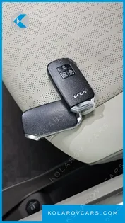 KIA CARNIVAL DIESEL 9-SEATER PRESTIGE