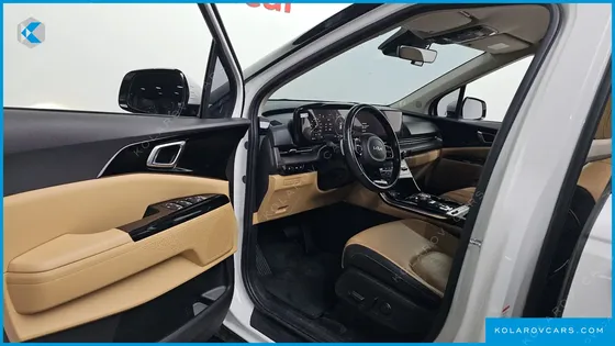 KIA CARNIVAL DIESEL 9-SEATER NOBLESSE