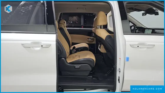 KIA CARNIVAL DIESEL 9-SEATER NOBLESSE