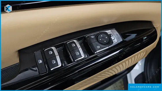 KIA CARNIVAL DIESEL 9-SEATER NOBLESSE