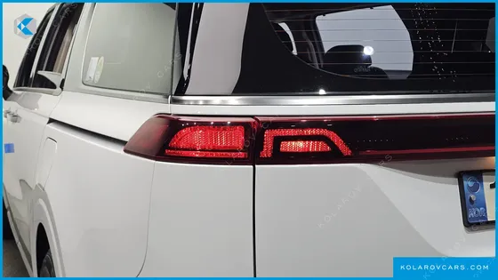 KIA CARNIVAL DIESEL 9-SEATER NOBLESSE