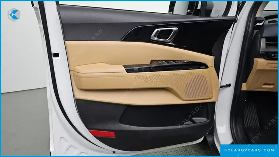 KIA CARNIVAL DIESEL 9-SEATER NOBLESSE