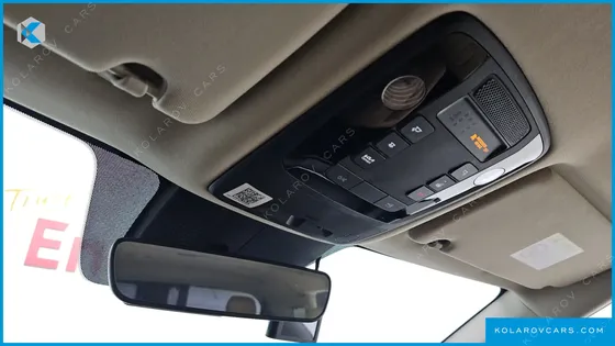 KIA CARNIVAL DIESEL 9-SEATER NOBLESSE