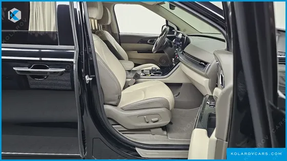KIA CARNIVAL DIESEL 9-SEATER HI-LIMOUSINE