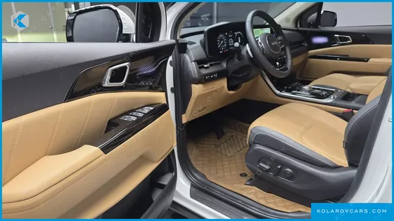 KIA CARNIVAL DIESEL 9-SEATER SIGNATURE